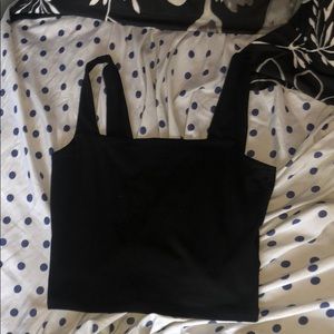 Cropped black tank top